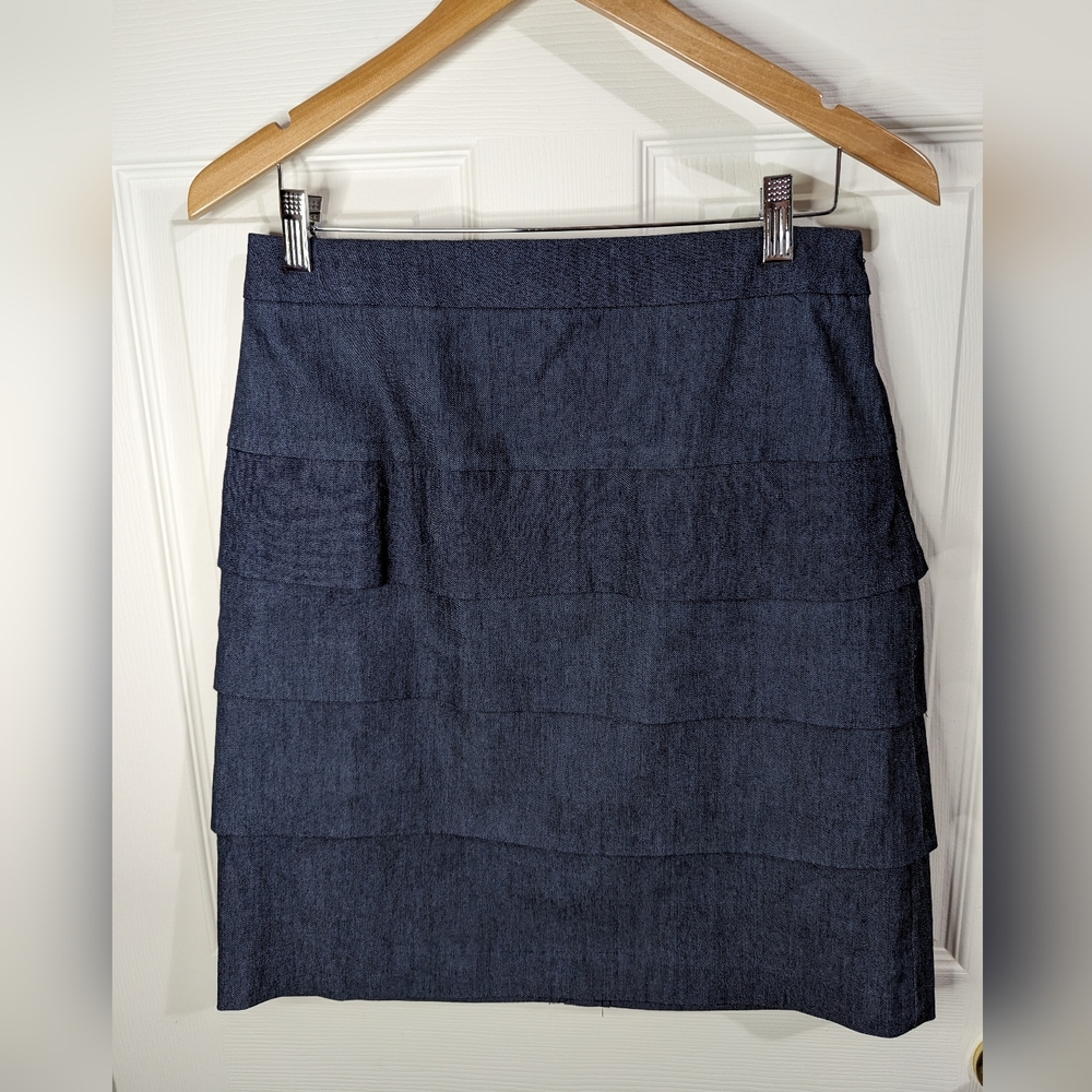 Larry Levine Stretch dark blue denim mini  skirt size 6